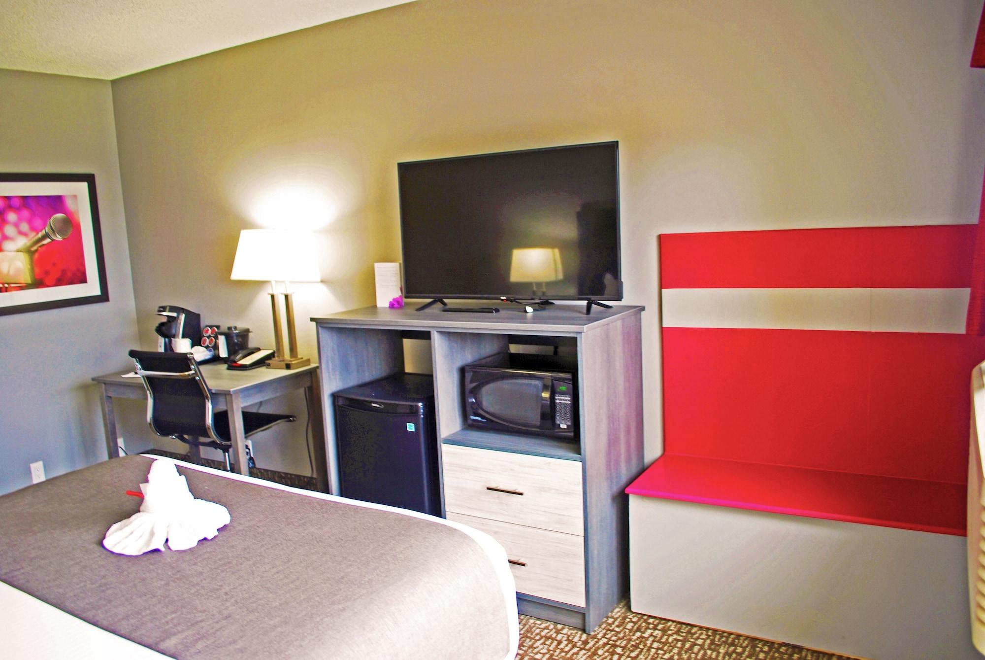 Ramada By Wyndham Edmonton Yellowhead Nw Екстер'єр фото