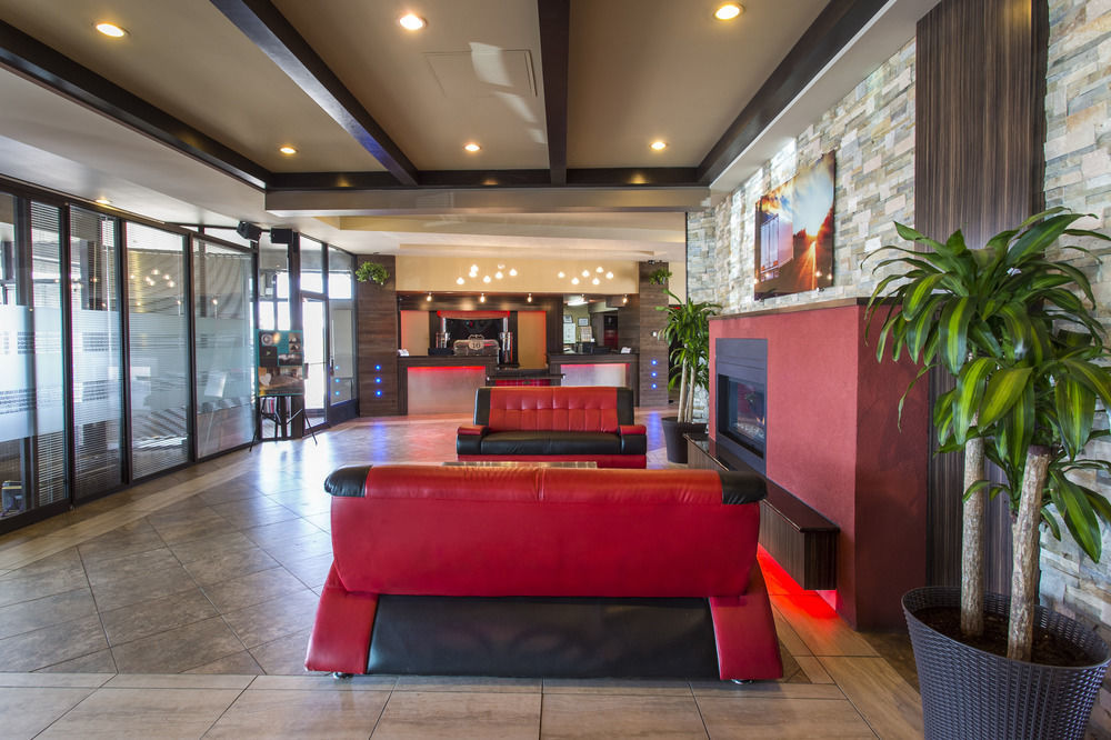 Ramada By Wyndham Edmonton Yellowhead Nw Екстер'єр фото