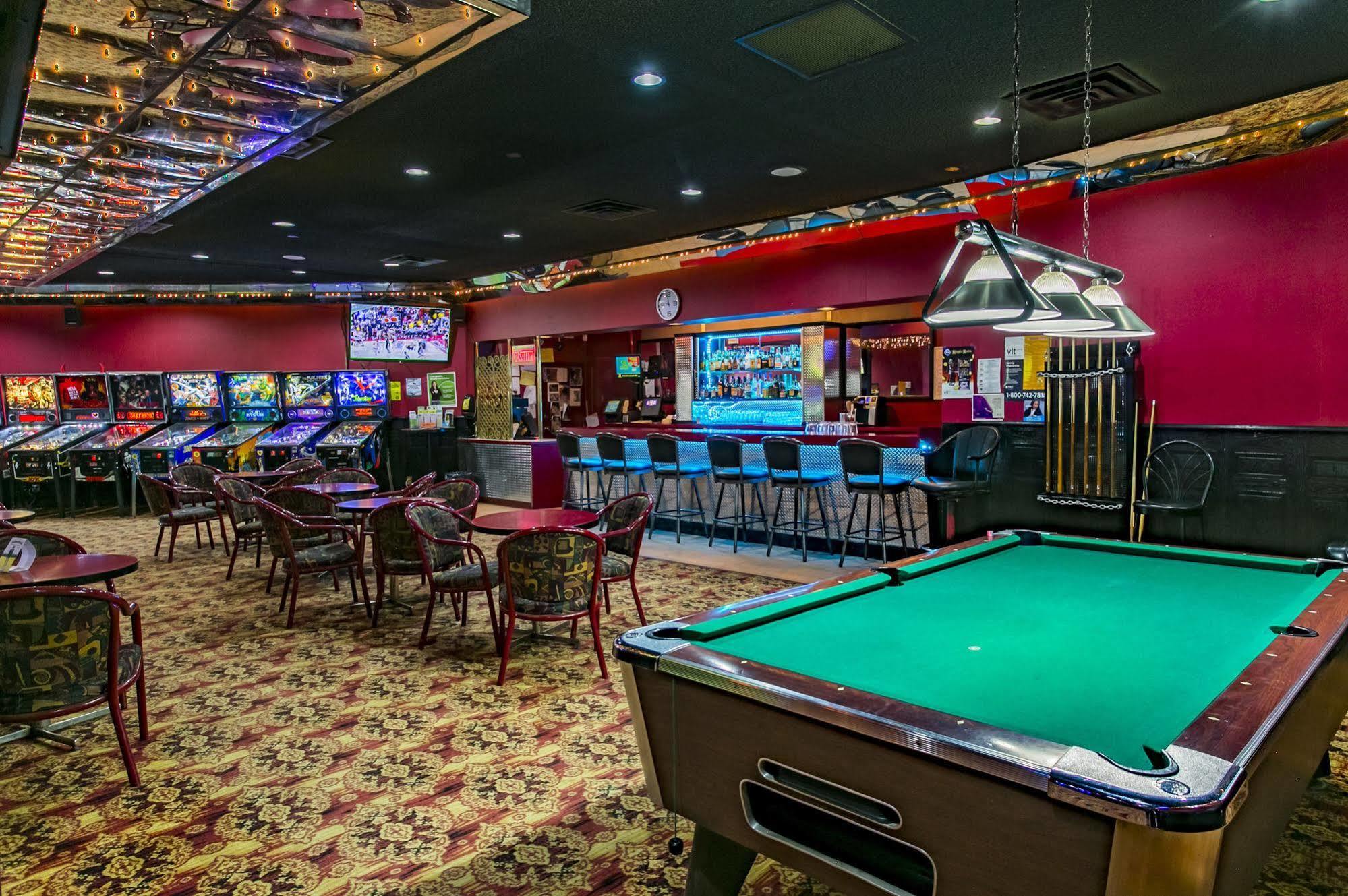 Ramada By Wyndham Edmonton Yellowhead Nw Екстер'єр фото