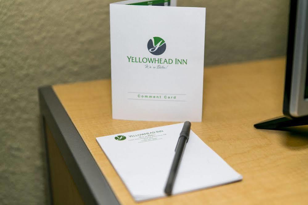 Ramada By Wyndham Edmonton Yellowhead Nw Екстер'єр фото